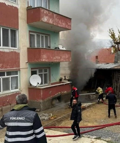 Isparta'da Ormanlık Alanda Çıkan Yangın Kontrol Altına Alındı