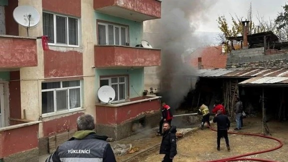 Isparta'da Ormanlık Alanda Çıkan Yangın Kontrol Altına Alındı