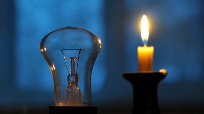 İzmir Çiğli'nin Farklı Mahallelerinde Sürpriz Elektrik Kesintisi: Çiğle'de Enerji Ne Zaman Dönecek?