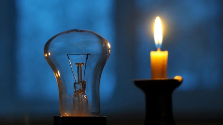 İzmir Çiğli'nin Farklı Mahallelerinde Sürpriz Elektrik Kesintisi: Çiğle'de Enerji Ne Zaman Dönecek?